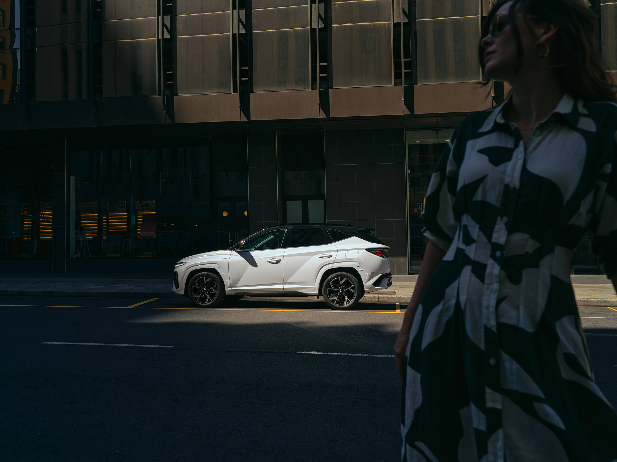 15_HME_eSUV_2-0_NLine_LF_Rear_low_res_srgb copy